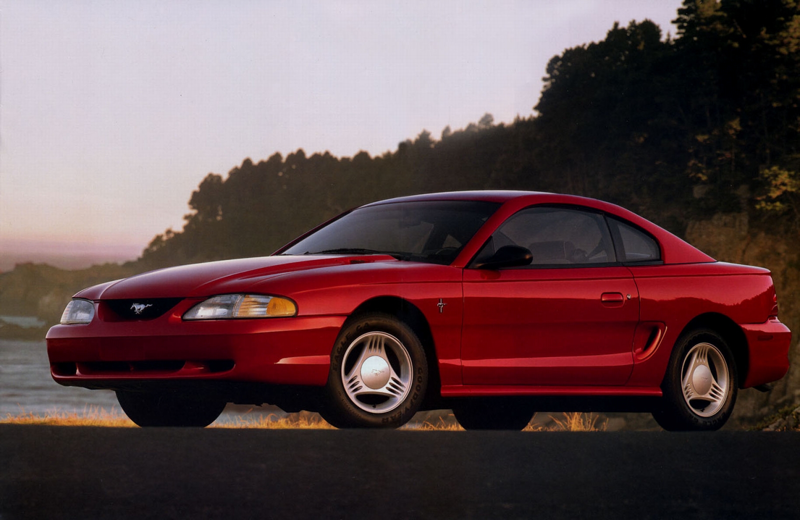 n_1994 Ford Mustang (Cdn)-03-04.jpg